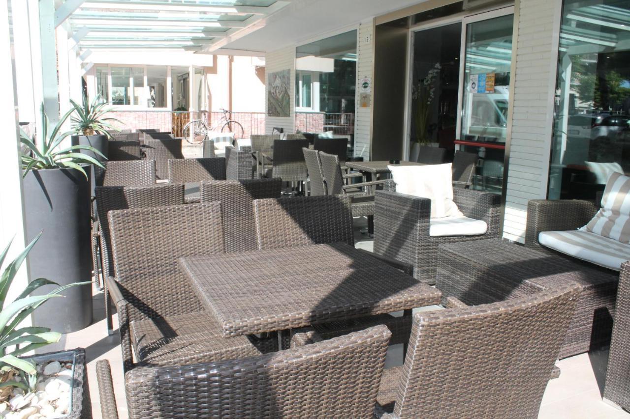 Hotel Vernel Rimini Exterior foto